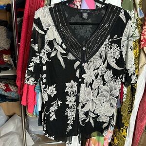 Vintage Appointments Rhinestone Button Front Black Floral Top Size 1X